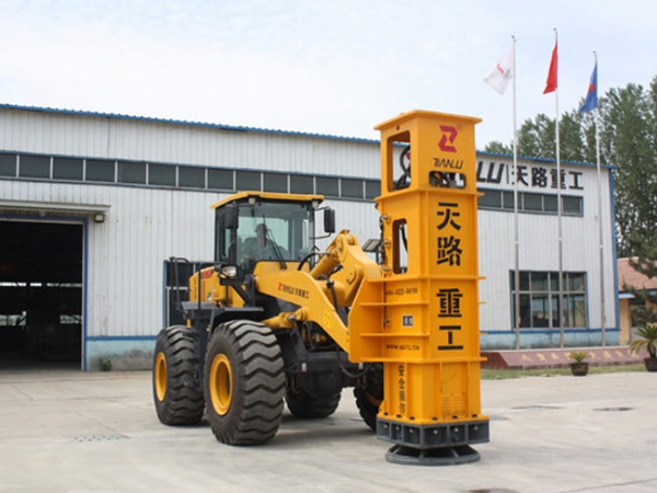 TRA15高速液壓夯實機